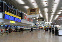 Interior del aeropuerto