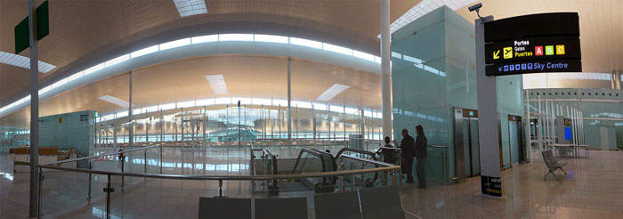 Interior de la Terminal 1