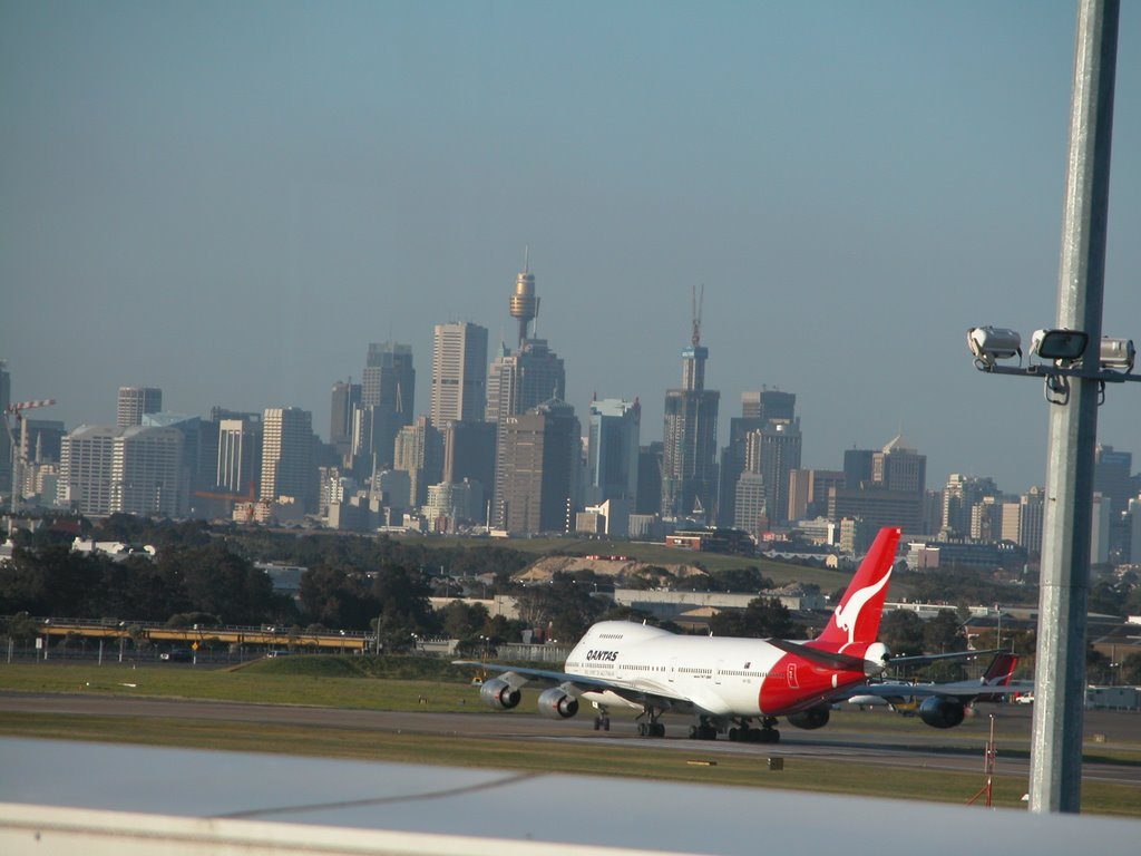 Cierran aeropuertos en australia