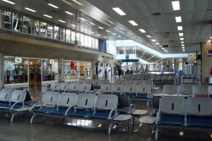 Sala de embarque del Aeropuerto Galeão - autor