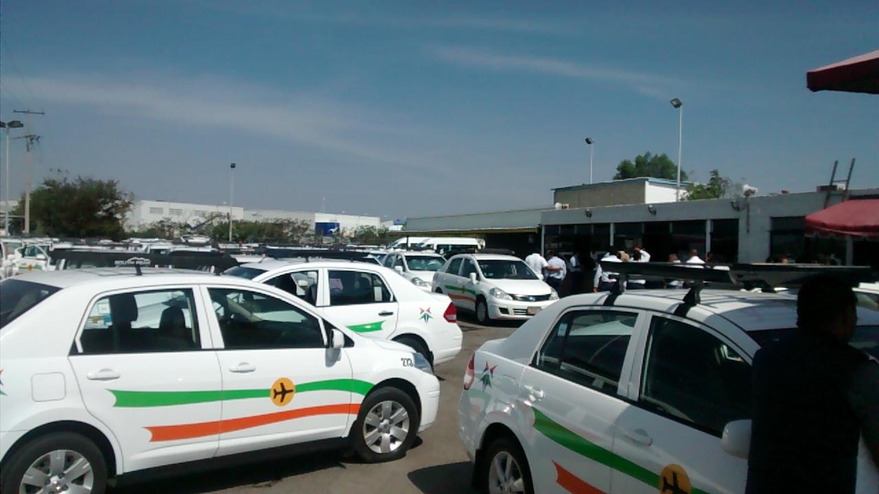 Aeropuerto Internacional de Guadalajara taxis