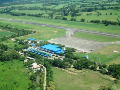 Aeropuerto Los Garzones - Colombia
