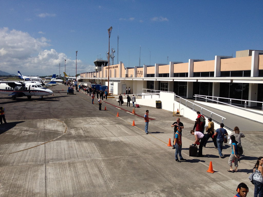 Aeropuerto Internacional Golosón (LCE) - Aeropuertos.NET