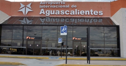 Aeropuerto Internacional Licenciado Jesús Terán Peredo: Taxis