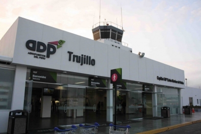 Aeropuerto Internacional de Trujillo - Perú