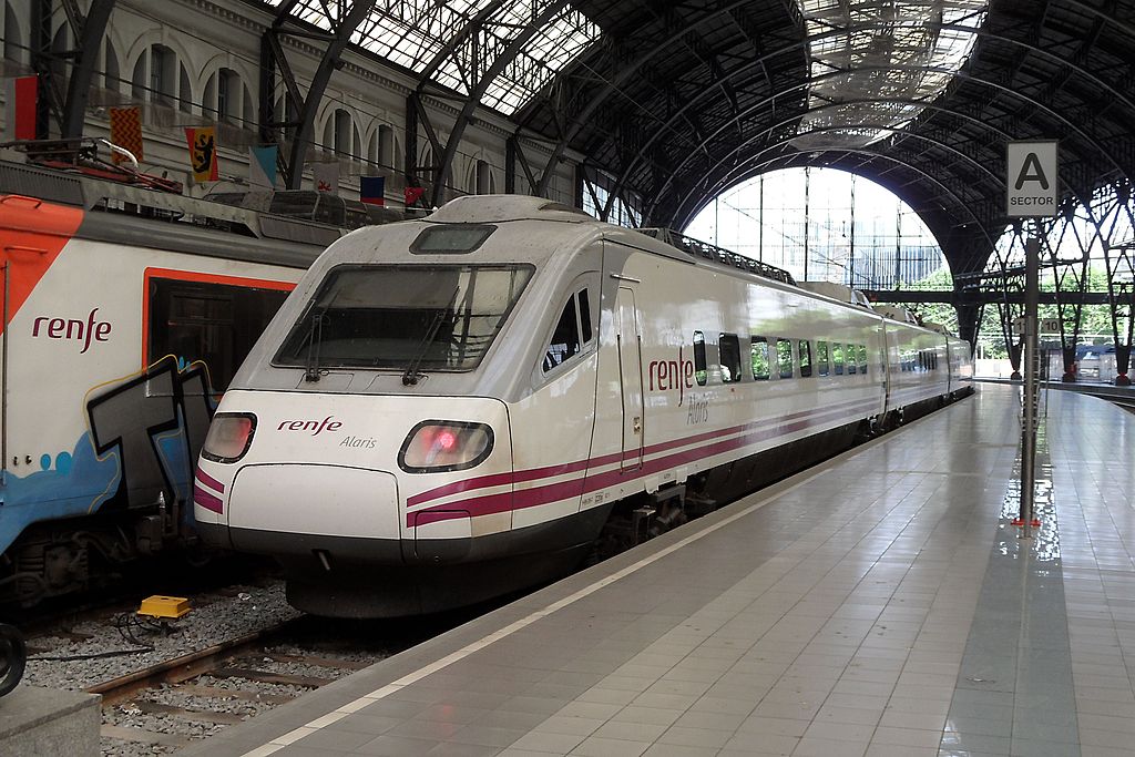 Siesta Consulado Más grande Renfe línea R2 - Tren en el Aeropuerto de Barcelona el Prat