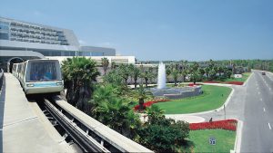 Transporte en el Aeropuerto Internacional de Orlando. 