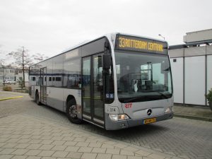 Autobuses en el Aeropuerto de Roterdam