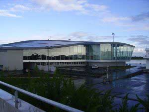 Photographie du nouvel aéroport de Brest Bretagne inauguré en 2007