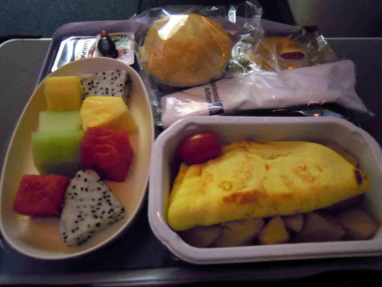 Se puede llevar comida en el avion